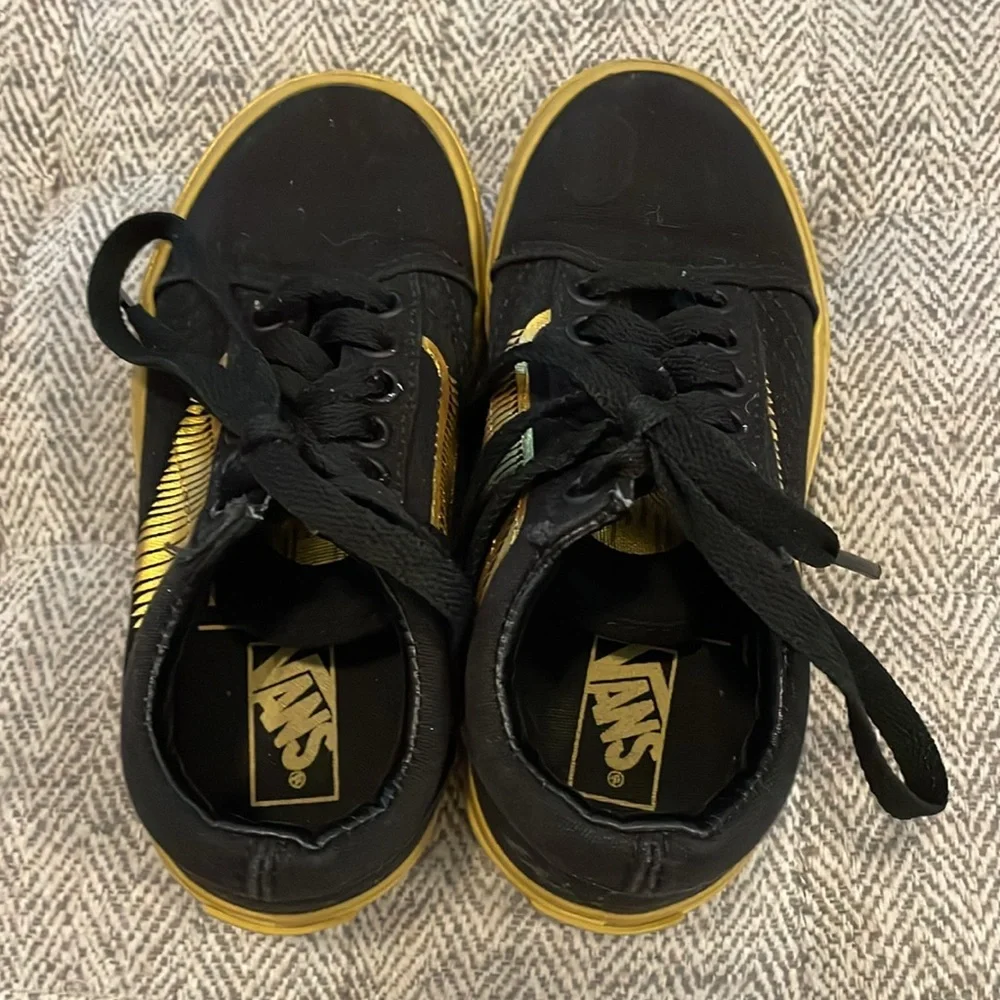 Harry Potter Golden Snitch Vans size 10.5